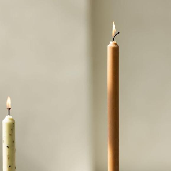 Een uitvaart brengt kosten met zich mee. Door vooraf een bedrag te reserveren via het depositofonds ontstaat er duidelijkheid voor later. Zo weten uw naasten waar zij op kunnen rekenen.